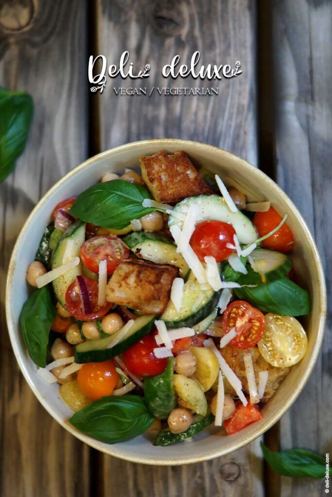 italienischer Sommer Panzanella Salat