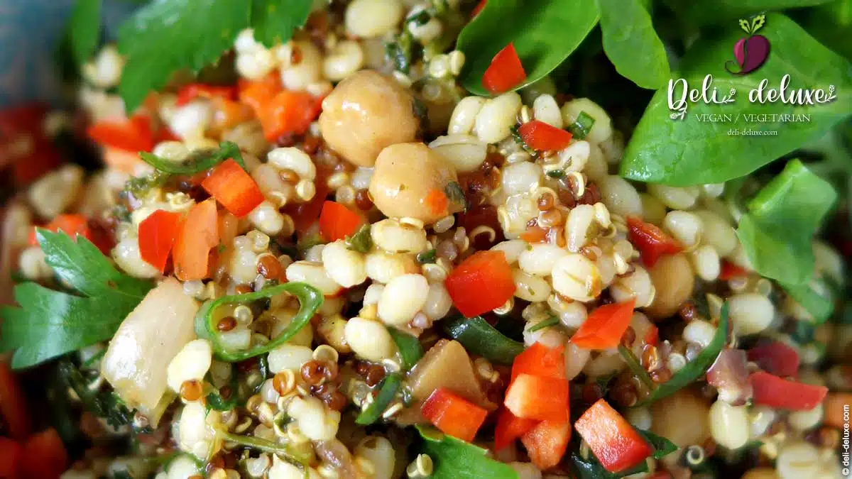 Quinoa- und Gersten-Salat mit Datteln