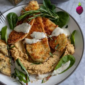 Auberginenschnitzel mit Weiße-Bohnen-Püree