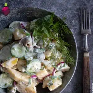 Leicht und leckerer Tzatziki-Kartoffel-Salat